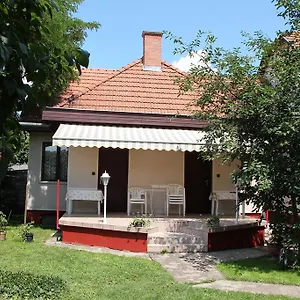 Fecskefeszek Nyaralohaz Dom wakacyjny